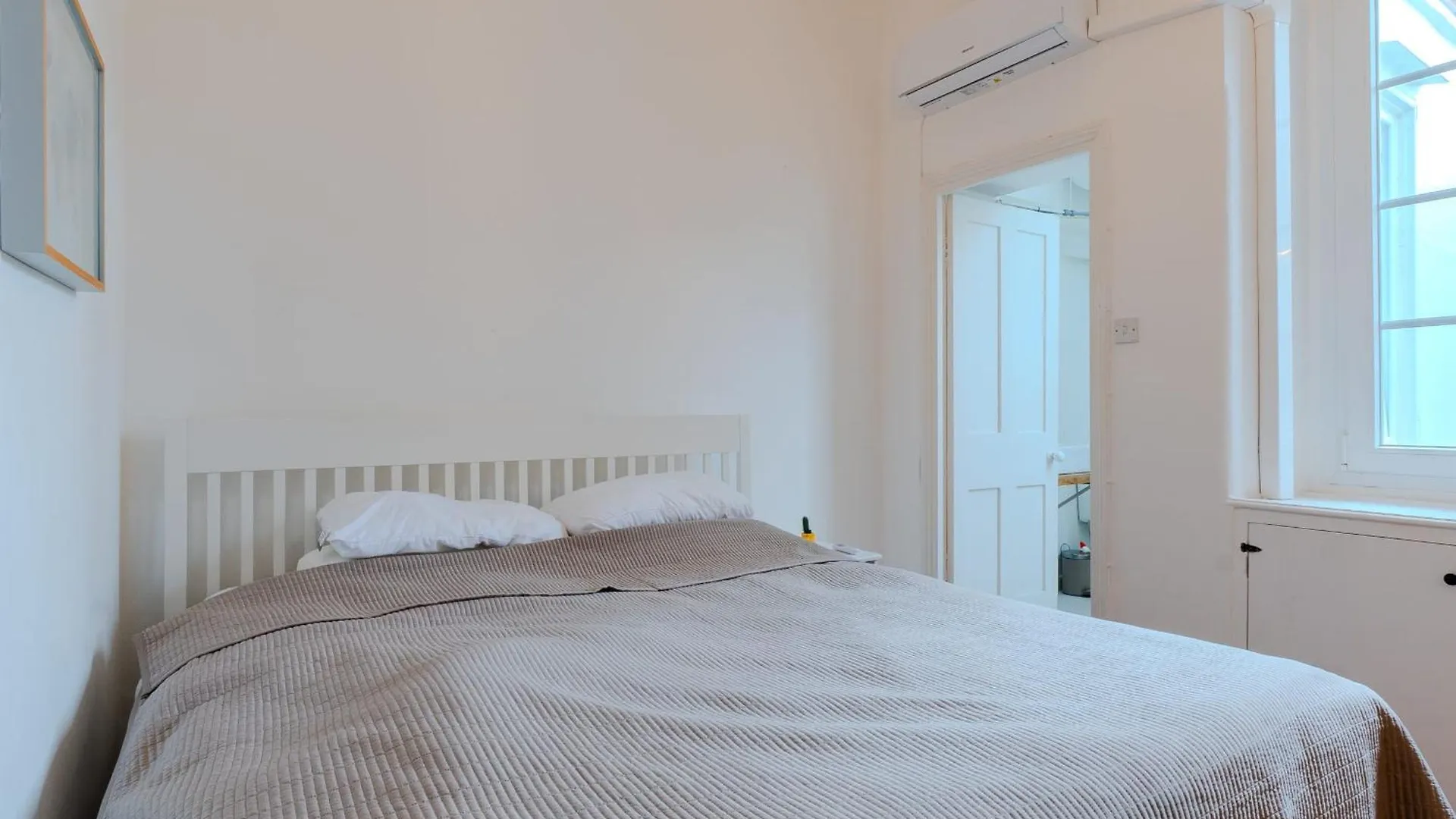Apartment Bomb House-Hosted By Sweetstay Gibraltar Gibraltar